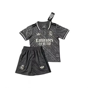 Camiseta y pantalón Niño Madrid 2025 2 2025