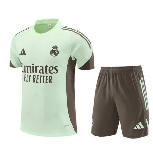 Conjunto Real Madrid 25/26